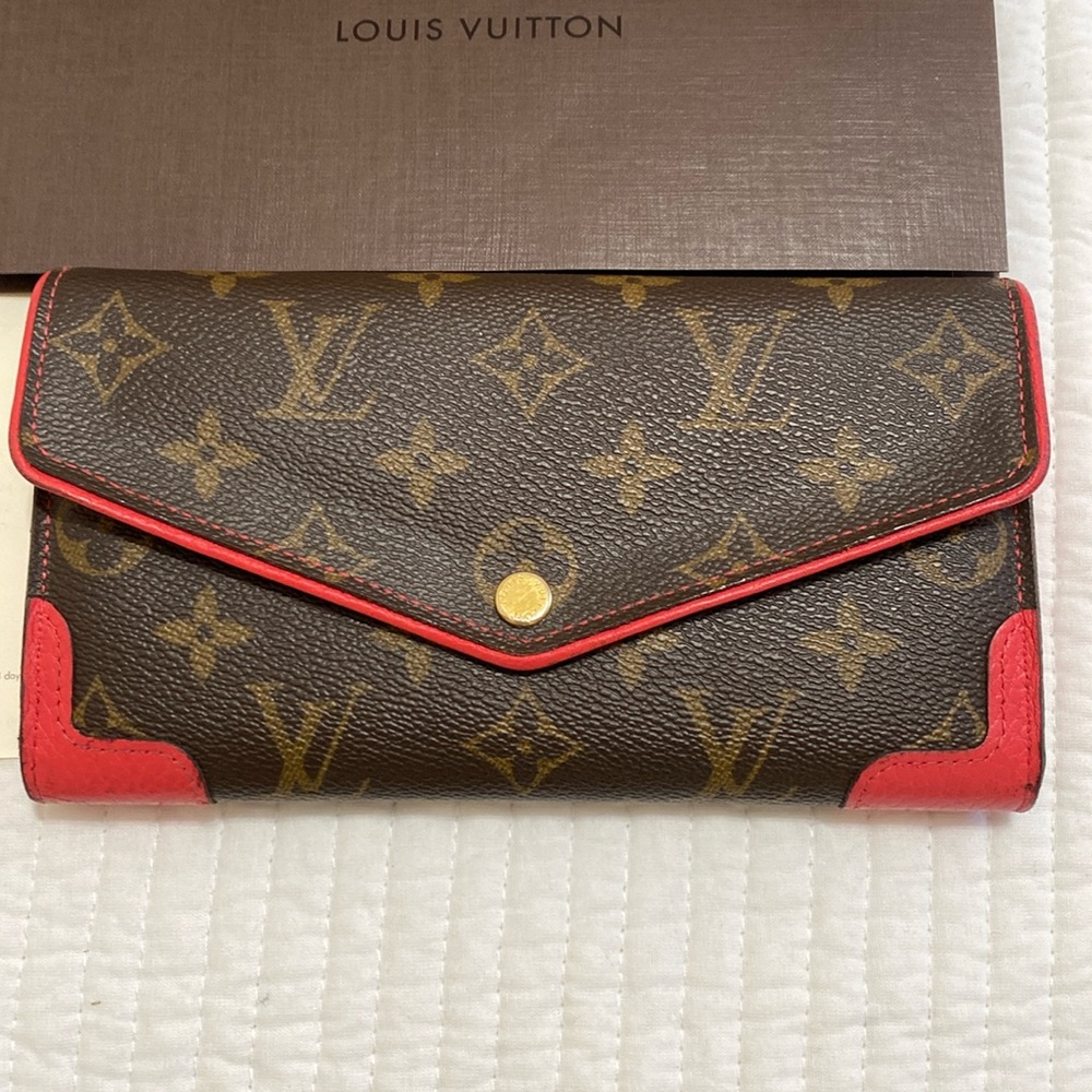 LV sarah mng retro poppy wallet